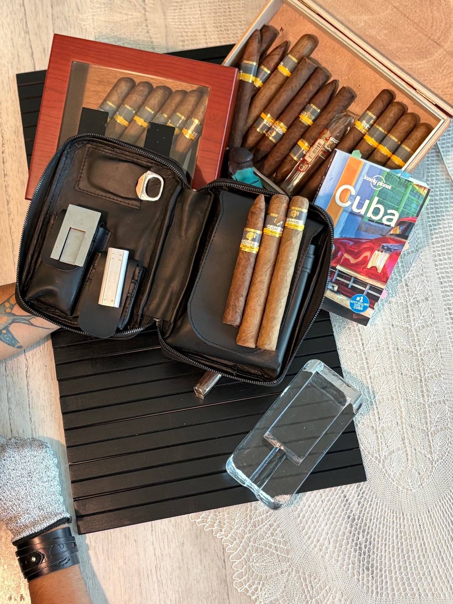 A Cigar bag